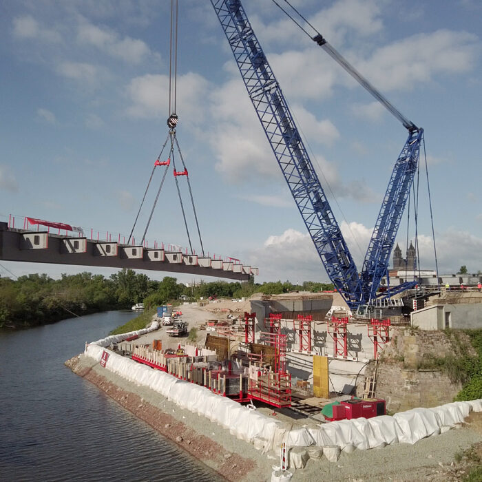 MAGDEBURGER BRIDGE