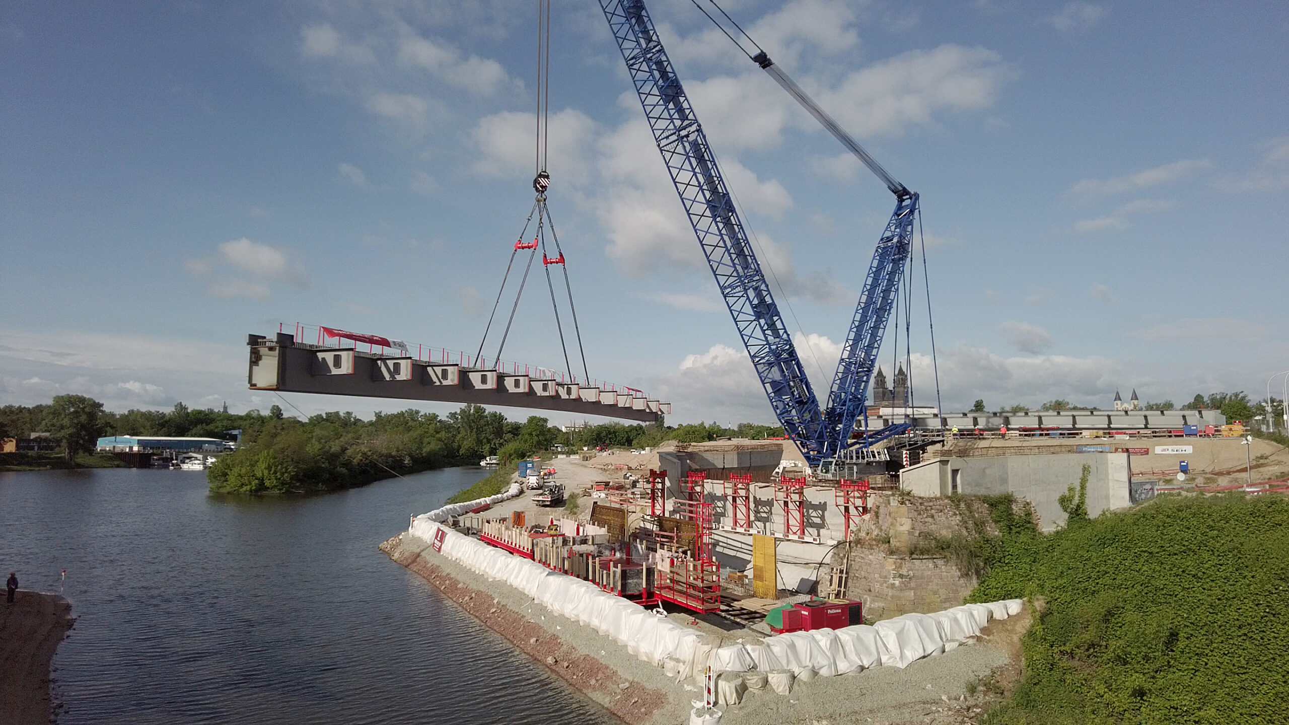 MAGDEBURGER BRÜCKE