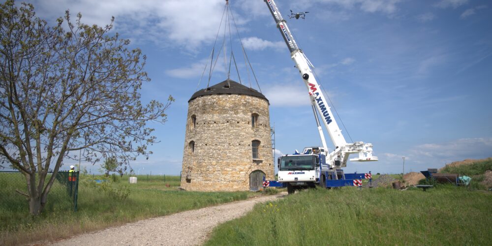 NEUES DACH FÜR EINE ALTE MÜHLE