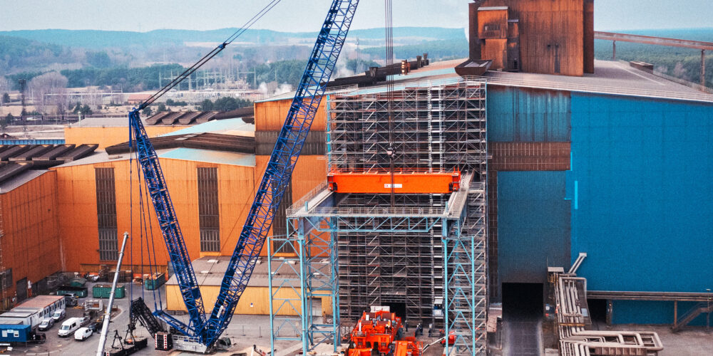 GROSSKRAN-EINSATZ IN EISENHÜTTENSTADT